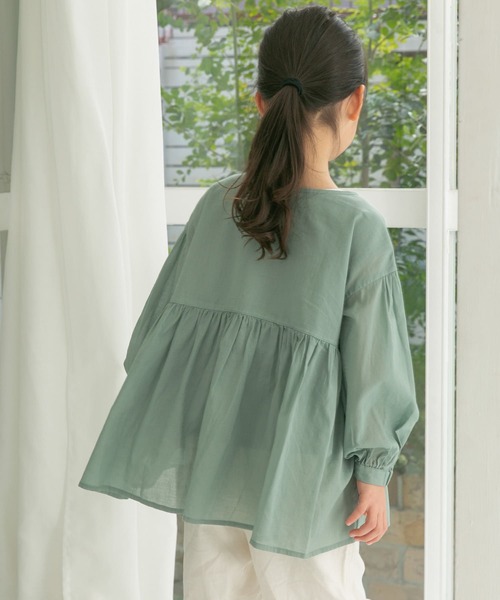 URBAN RESEARCH DOORS（アーバンリサーチドアーズ）の「『親子リンク』コットンボイル2WAYブラウス(KIDS)（シャツ/ブラウス・キッズ・ミント/オフホワイト・135/120/105）」の22枚目の写真