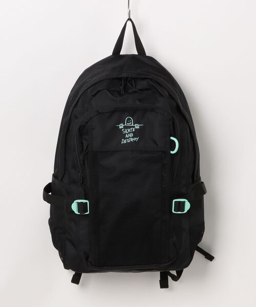 THRASHER（スラッシャー）の「GONZ BACKPACK 30L/スラッシャーノートパソコン収納可能撥水加工マルチポケットデザインバッグパックリュックサック（バックパック/リュック・メンズ・ブラック×ホワイト/ブラック×ブラック/ブラック×グリーン/オフホワイト・FREE）」の4枚目の写真