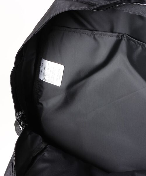 THRASHER（スラッシャー）の「GONZ BACKPACK 30L/スラッシャーノートパソコン収納可能撥水加工マルチポケットデザインバッグパックリュックサック（バックパック/リュック・メンズ・ブラック×ホワイト/ブラック×ブラック/ブラック×グリーン/オフホワイト・FREE）」の20枚目の写真