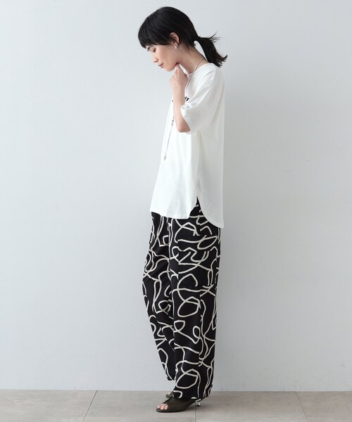 GALLEST（ギャレスト）の「◆フロントロゴTシャツ（Tシャツ/カットソー・レディース・ブラウン系/ホワイト/ブラック/ライトブルー・38）」の6枚目の写真