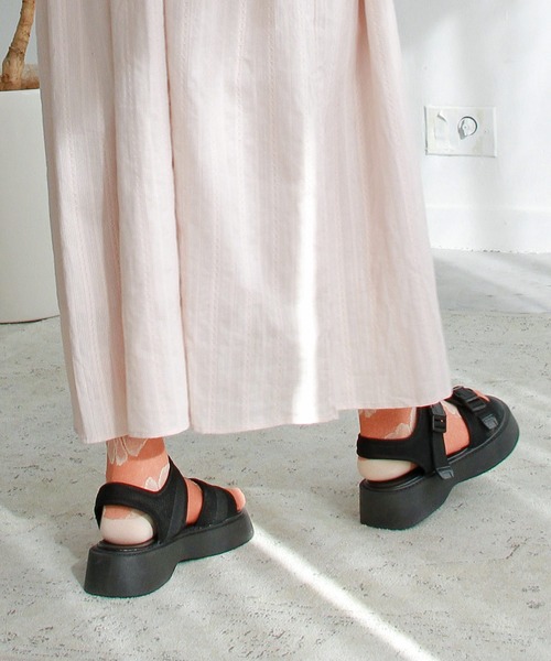 Crisp（クリスプ）の「厚底スポーツサンダル（サンダル・レディース・ブラック・36inch/37inch）」の11枚目の写真