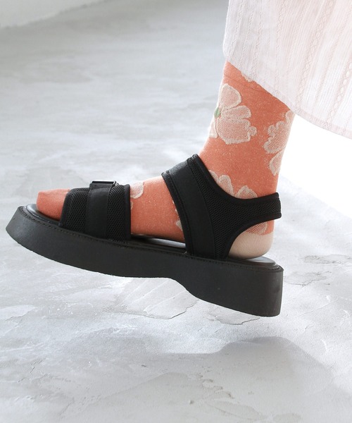 Crisp（クリスプ）の「厚底スポーツサンダル（サンダル・レディース・ブラック・36inch/37inch）」の13枚目の写真