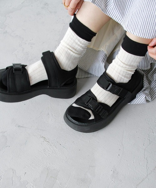 Crisp（クリスプ）の「厚底スポーツサンダル（サンダル・レディース・ブラック・36inch/37inch）」の16枚目の写真