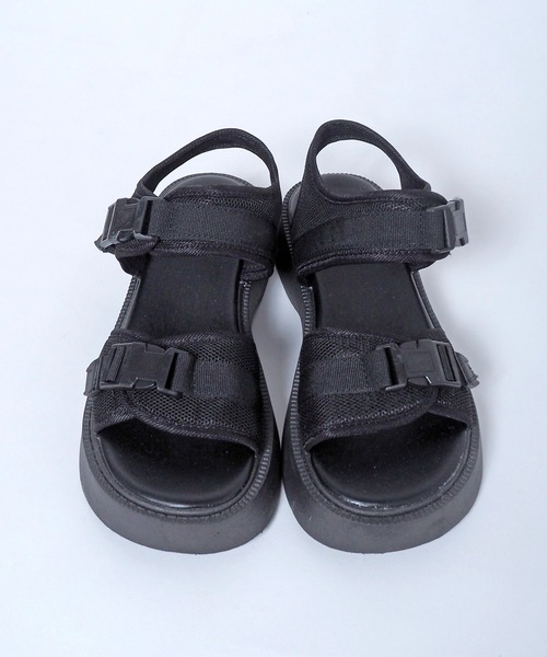 Crisp（クリスプ）の「厚底スポーツサンダル（サンダル・レディース・ブラック・36inch/37inch）」の21枚目の写真