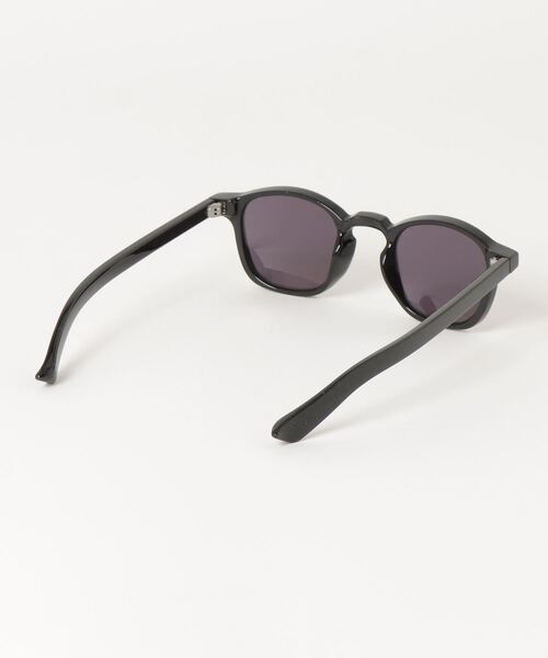 X-girl(エックスガール)の「MILLS LOGO BOSTON FLAME SUNGLASSES(サングラス・レディース・ブラック/イエロー・ONE SIZE)」の10枚目の写真