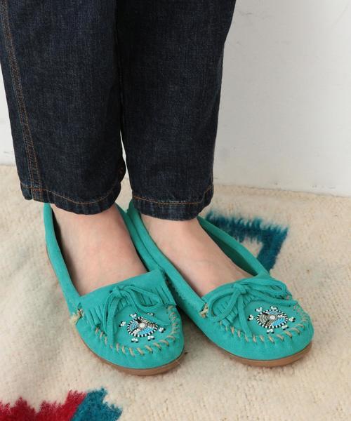 Minnetonka（ミネトンカ）の「MINNETONKA モカシン/ BC MINNETONKA　MOCA◆（モカシン/デッキシューズ・レディース・ブラック/ベージュ/ターコイズブルー・6/8/7/5）」の3枚目の写真