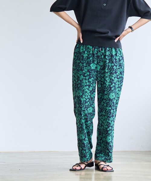 coen（コーエン）の「バイカラーボタニカルプリントテーパードパンツ（その他パンツ・レディース・ネイビー/オレンジ系その他/ナチュラル・L/M）」の8枚目の写真
