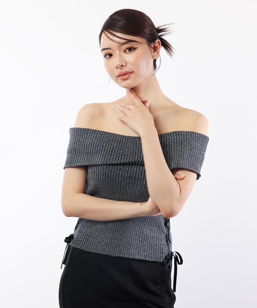 SPIRALGIRL(スパイラルガール)の「レースアップサテンリボンバレエコアオフショルラメニット(ニット/セーター・レディース・グレー/ブラック/ピンク・FREE)」の6枚目の写真