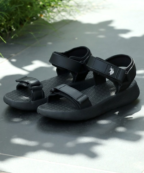 U.S. POLO ASSN.（ユーエスポロアッスン）の「【U.S. POLO ASSN./ユーエスポロアッスン】軽量 ワンポイント スポーツサンダル（サンダル・レディース・ホワイト/ブラック/ベージュ・24.0cm/23.0cm/22.0cm/23.5cm/24.5cm/25.0cm）」の2枚目の写真