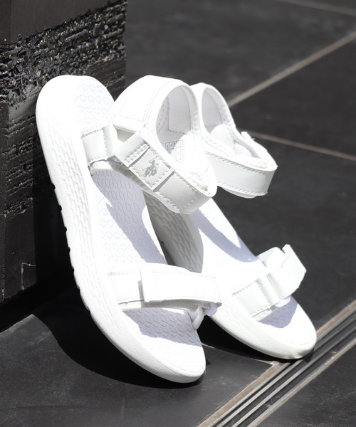 U.S. POLO ASSN.（ユーエスポロアッスン）の「【U.S. POLO ASSN./ユーエスポロアッスン】軽量 ワンポイント スポーツサンダル（サンダル・レディース・ホワイト/ブラック/ベージュ・24.0cm/23.0cm/22.0cm/23.5cm/24.5cm/25.0cm）」の7枚目の写真