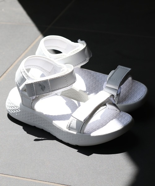 U.S. POLO ASSN.（ユーエスポロアッスン）の「【U.S. POLO ASSN./ユーエスポロアッスン】軽量 ワンポイント スポーツサンダル（サンダル・レディース・ホワイト/ブラック/ベージュ・24.0cm/23.0cm/22.0cm/23.5cm/24.5cm/25.0cm）」の6枚目の写真