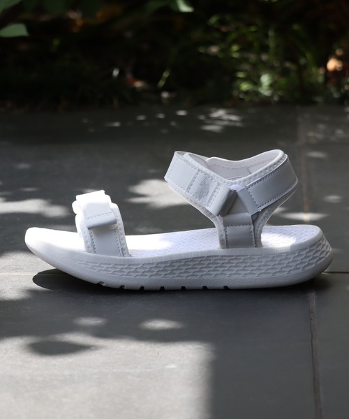 U.S. POLO ASSN.（ユーエスポロアッスン）の「【U.S. POLO ASSN./ユーエスポロアッスン】軽量 ワンポイント スポーツサンダル（サンダル・レディース・ホワイト/ブラック/ベージュ・24.0cm/23.0cm/22.0cm/23.5cm/24.5cm/25.0cm）」の8枚目の写真