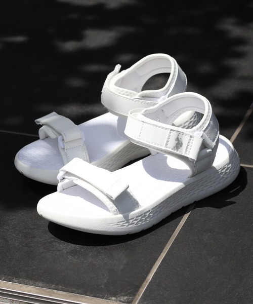U.S. POLO ASSN.（ユーエスポロアッスン）の「【U.S. POLO ASSN./ユーエスポロアッスン】軽量 ワンポイント スポーツサンダル（サンダル・レディース・ホワイト/ブラック/ベージュ・24.0cm/23.0cm/22.0cm/23.5cm/24.5cm/25.0cm）」の9枚目の写真