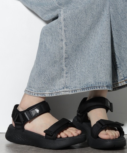 U.S. POLO ASSN.（ユーエスポロアッスン）の「【U.S. POLO ASSN./ユーエスポロアッスン】軽量 ワンポイント スポーツサンダル（サンダル・レディース・ホワイト/ブラック/ベージュ・24.0cm/23.0cm/22.0cm/23.5cm/24.5cm/25.0cm）」の21枚目の写真