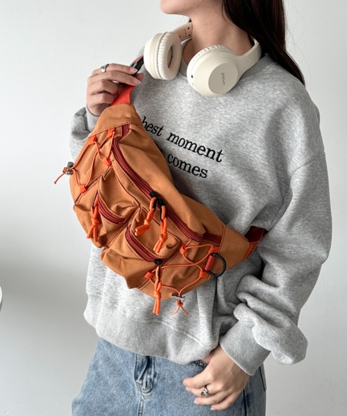 ほぼ未使用 ポーチ付 ポリエステルドロストフーディー パーカー チチカカ パーカー ポカフーディーパッチプルオーバー