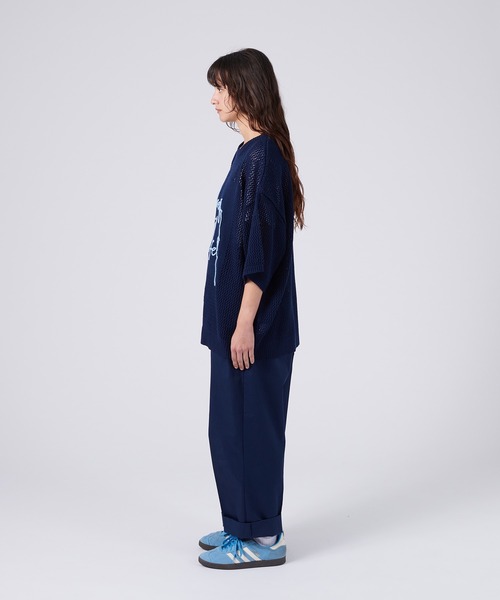 ONCILY(オンシェリー)の「HAND WRITTEN EMBROIDERY MESH KNIT / ハンドライティング刺繍メッシュニット(ニット/セーター・メンズ・ネイビー/ブラック・SMALL/MEDIUM/LARGE)」の9枚目の写真