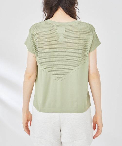 VARLEY(バーレイ)の「【Varley】CALLOWAY BOXY TEE(Tシャツ/カットソー・レディース・ベージュ/グリーン系その他・S)」の16枚目の写真