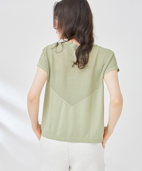 VARLEY(バーレイ)の「【Varley】CALLOWAY BOXY TEE(Tシャツ/カットソー・レディース・ベージュ/グリーン系その他・S)」の19枚目の写真
