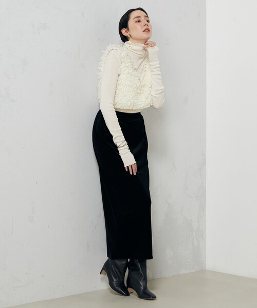 Laraaji(ララージ)の「ループ編みビスチェ(ベスト・レディース・オフホワイト/チャコールグレー・38)」の9枚目の写真