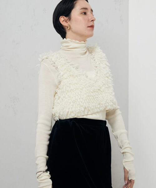 Laraaji(ララージ)の「ループ編みビスチェ(ベスト・レディース・オフホワイト/チャコールグレー・38)」の14枚目の写真