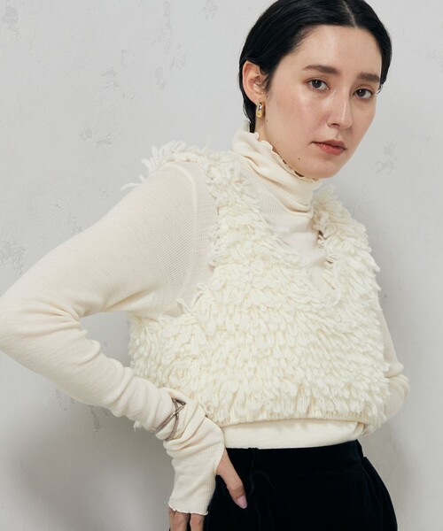 Laraaji(ララージ)の「ループ編みビスチェ(ベスト・レディース・オフホワイト/チャコールグレー・38)」の15枚目の写真