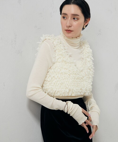Laraaji(ララージ)の「ループ編みビスチェ(ベスト・レディース・オフホワイト/チャコールグレー・38)」の16枚目の写真