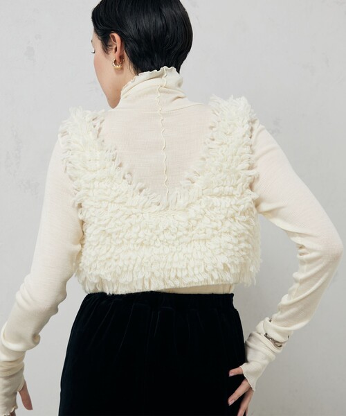 Laraaji(ララージ)の「ループ編みビスチェ(ベスト・レディース・オフホワイト/チャコールグレー・38)」の19枚目の写真