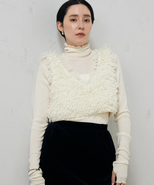 Laraaji(ララージ)の「ループ編みビスチェ(ベスト・レディース・オフホワイト/チャコールグレー・38)」の20枚目の写真