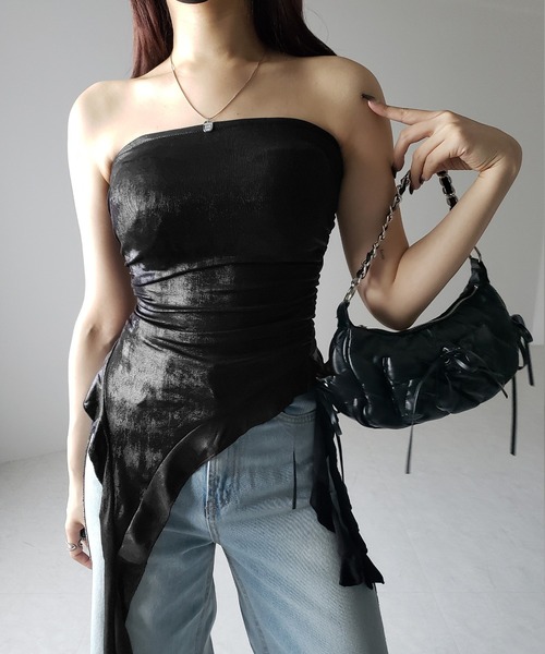 me+em select(ミームセレクト)の「※※【 2color 】アシンメトリーフリルメタリックベアトップス / asymmetry frill metallic bare tops(その他トップス・レディース・シルバー/ブラック・FREE)」の22枚目の写真