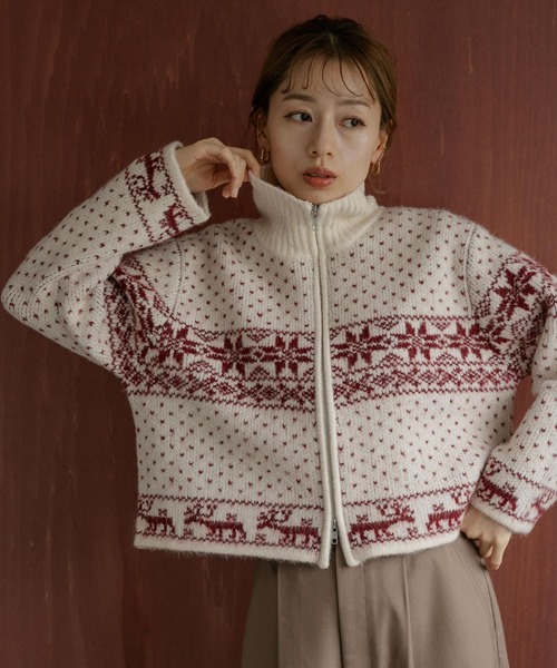 URBAN RESEARCH Sonny Label(アーバンリサーチサニーレーベル)の「ノルディック柄ブルゾンニット(ニット/セーター・レディース・オフホワイト/ブルー/レッド系その他・FREE)」の3枚目の写真