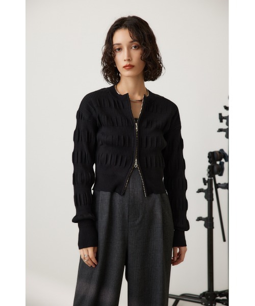 crie conforto(クリーコンフォルト)の「スモッキングリブカーデ(カーディガン/ボレロ・レディース・ベージュ/バーガンディー/ブラック/チャコールグレー・FREE)」の6枚目の写真