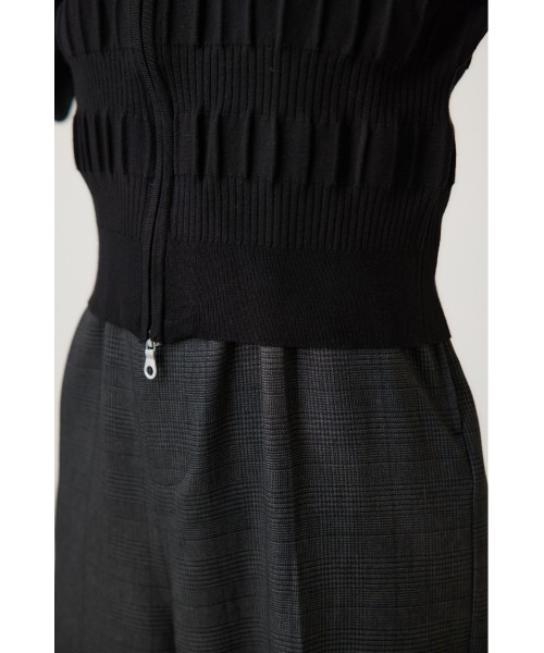 crie conforto(クリーコンフォルト)の「スモッキングリブカーデ(カーディガン/ボレロ・レディース・ベージュ/バーガンディー/ブラック/チャコールグレー・FREE)」の14枚目の写真