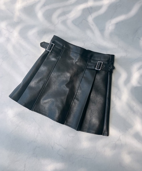 AS KNOW AS plus（アズノゥアズプラス）の「◇フェイクレザー ベルト付きプリーツミニスカート（スカート・レディース・ブラック系/ブラウン系・FREE）」の22枚目の写真