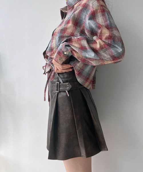 AS KNOW AS plus（アズノゥアズプラス）の「◇フェイクレザー ベルト付きプリーツミニスカート（スカート・レディース・ブラック系/ブラウン系・FREE）」の11枚目の写真