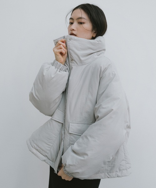 andme(アンドミー)の「ダブルポケット中綿ダウンジャケット(ダウンジャケット/コート・レディース・ブラック/アイボリー/グレー/ライトカーキ・M/L)」の3枚目の写真