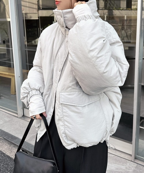 andme(アンドミー)の「ダブルポケット中綿ダウンジャケット(ダウンジャケット/コート・レディース・ブラック/アイボリー/グレー/ライトカーキ・M/L)」の14枚目の写真