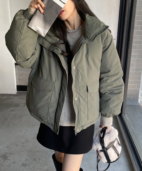 andme(アンドミー)の「ダブルポケット中綿ダウンジャケット(ダウンジャケット/コート・レディース・ブラック/アイボリー/グレー/ライトカーキ・M/L)」の6枚目の写真