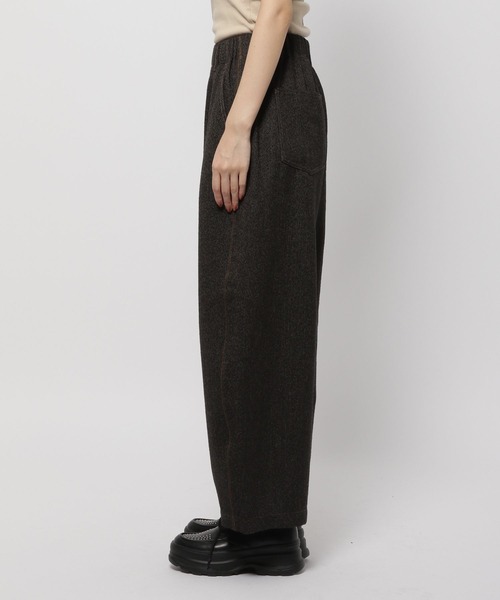 niko and（ニコアンド）の「オジネップスラックスパンツ