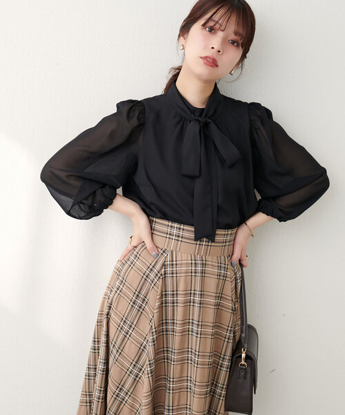 natural couture（ナチュラルクチュール）の「異素材使いお上品ボウタイブラウス（シャツ/ブラウス・レディース・その他1/ピンク/グレイッシュベージュ/アイボリー/ブラック・FREE）」の12枚目の写真