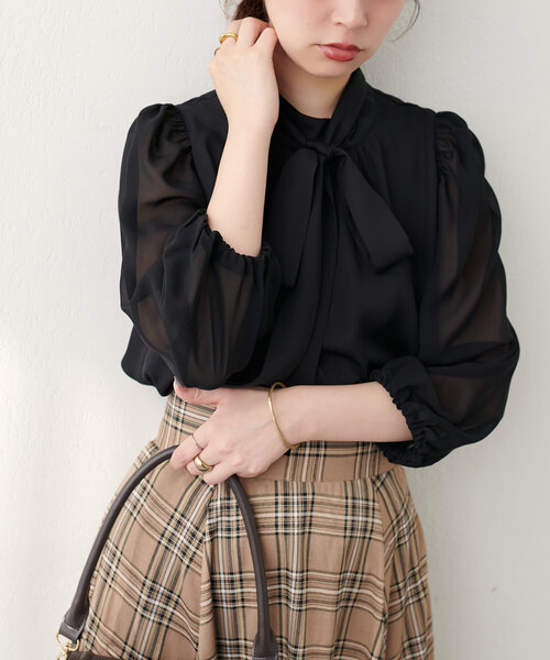 natural couture（ナチュラルクチュール）の「異素材使いお上品ボウタイブラウス（シャツ/ブラウス・レディース・その他1/ピンク/グレイッシュベージュ/アイボリー/ブラック・FREE）」の11枚目の写真
