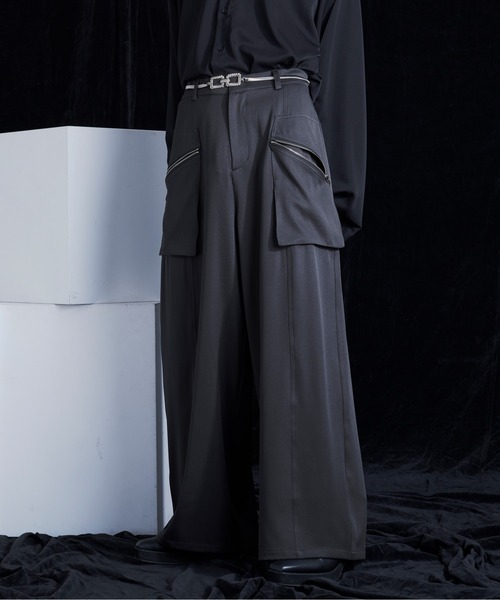 Ellno Loset（エルノロゼット）の「ZIPポケットワイドパンツ（その他パンツ・メンズ・チャコールグレー/ブラック・X-SMALL/SMALL/MEDIUM/LARGE）」の2枚目の写真
