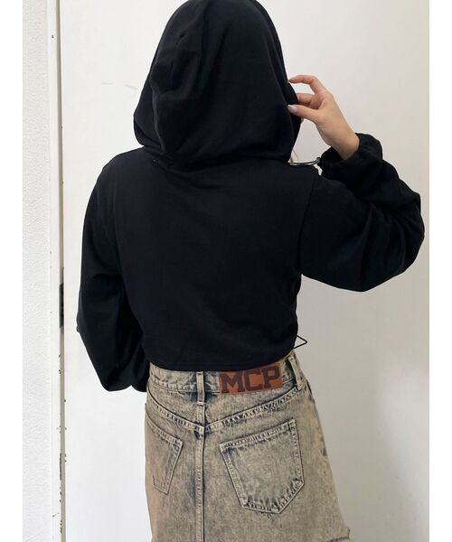 GYDA（ジェイダ）の「MCPスピンドルショートスウェットパーカー（パーカー・レディース・グレー/レッド/ブラック・FREE）」の11枚目の写真