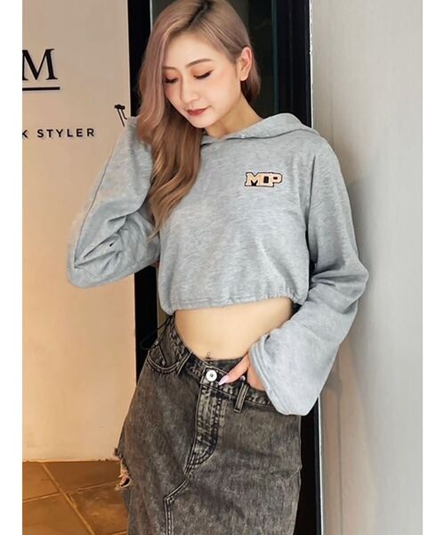 GYDA（ジェイダ）の「MCPスピンドルショートスウェットパーカー（パーカー・レディース・グレー/レッド/ブラック・FREE）」の14枚目の写真