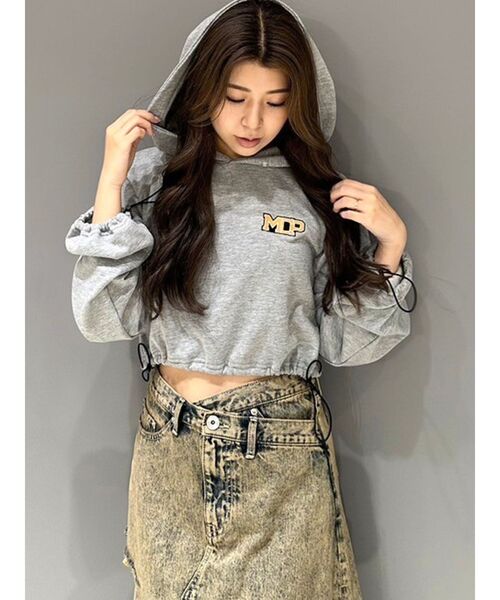 GYDA（ジェイダ）の「MCPスピンドルショートスウェットパーカー（パーカー・レディース・グレー/レッド/ブラック・FREE）」の20枚目の写真