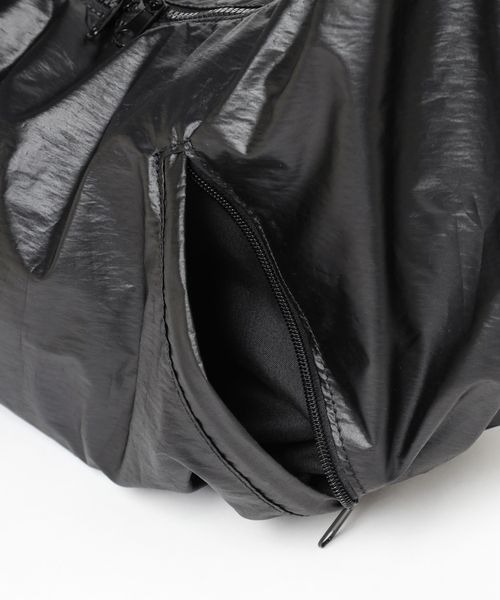 LOWRYS FARM（ローリーズファーム）の「ハーフムーンショルダーＢＡＧ　 202292（ショルダーバッグ・レディース・アイボリー/ブラック/シルバー・FREE）」の17枚目の写真