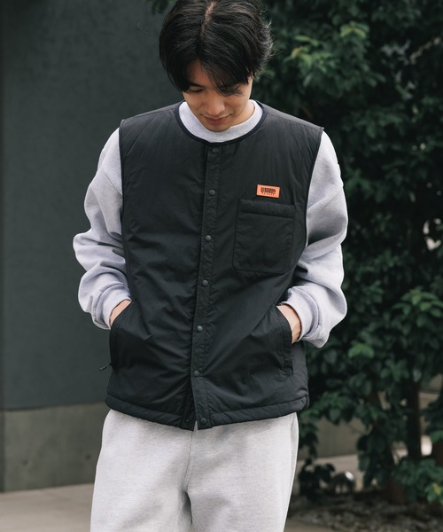 UNIVERSAL OVERALL（ユニバーサルオーバーオール）の「UNIVERSAL OVERALL/ユニバーサルオーバーオール INSULATION VEST ベスト（ベスト・メンズ・ブラック/ベージュ・M/L/XL）」の18枚目の写真