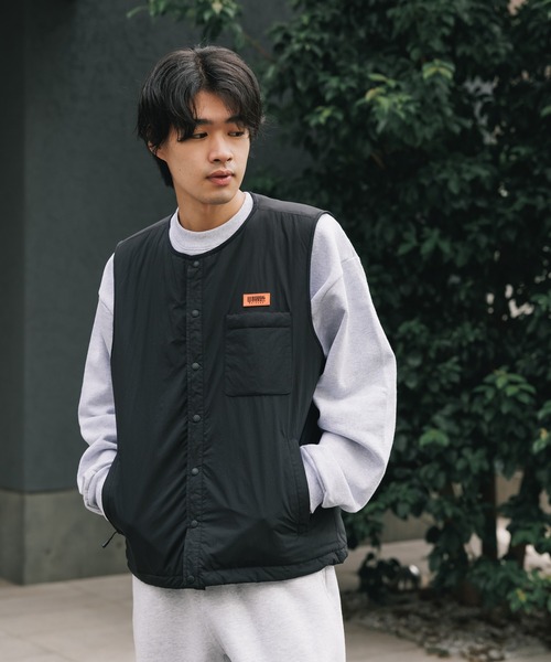 UNIVERSAL OVERALL（ユニバーサルオーバーオール）の「UNIVERSAL OVERALL/ユニバーサルオーバーオール INSULATION VEST ベスト（ベスト・メンズ・ブラック/ベージュ・M/L/XL）」の19枚目の写真