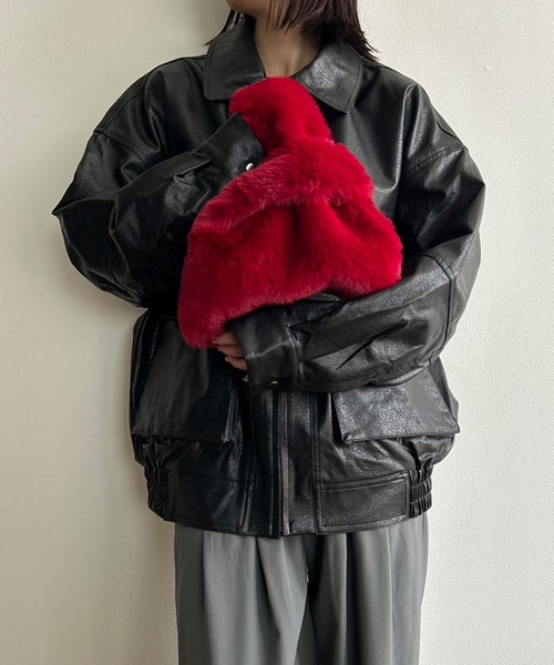 Kotoe（コトエ）の「【9色展開】 カラーエコファーバッグ ワンハンドルバッグ（ハンドバッグ・レディース・ワイン/ブルー/ピンク/キャメル/モカ/ベージュ/ダークグレー/ブラック/カーキ・FREE）」の11枚目の写真