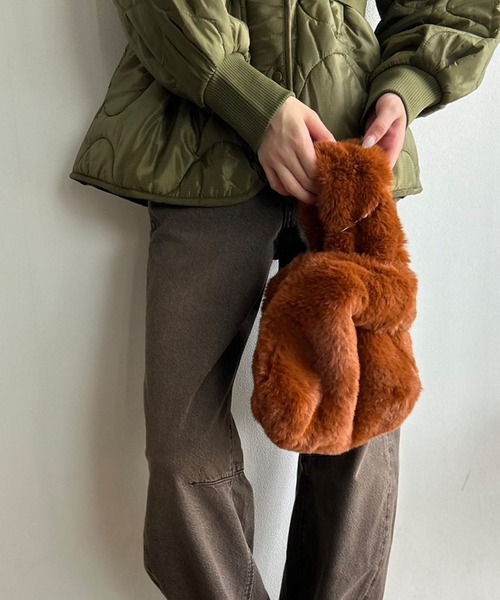 Kotoe（コトエ）の「【9色展開】 カラーエコファーバッグ ワンハンドルバッグ（ハンドバッグ・レディース・ワイン/ブルー/ピンク/キャメル/モカ/ベージュ/ダークグレー/ブラック/カーキ・FREE）」の14枚目の写真