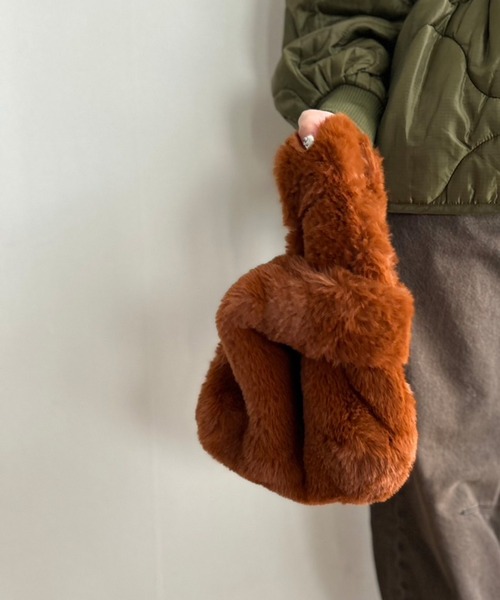 Kotoe（コトエ）の「【9色展開】 カラーエコファーバッグ ワンハンドルバッグ（ハンドバッグ・レディース・ワイン/ブルー/ピンク/キャメル/モカ/ベージュ/ダークグレー/ブラック/カーキ・FREE）」の12枚目の写真